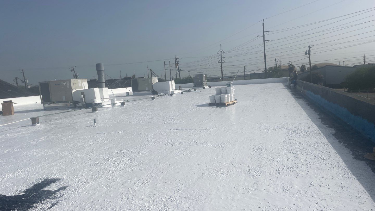 Dirty leaking Gravel Roof by Bayfront Roofing and Construction