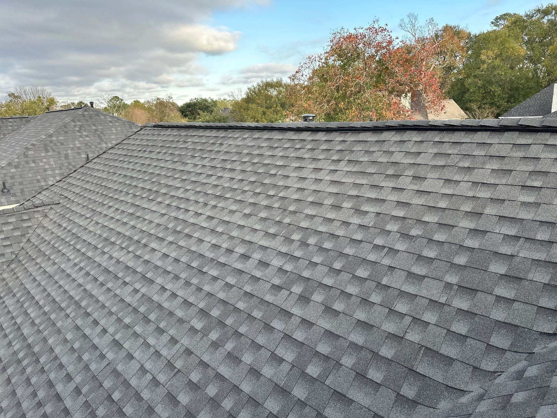 GAF HDZ CHARCOAL W/ PREMIUM RIDGE Z by Motion Roofing
