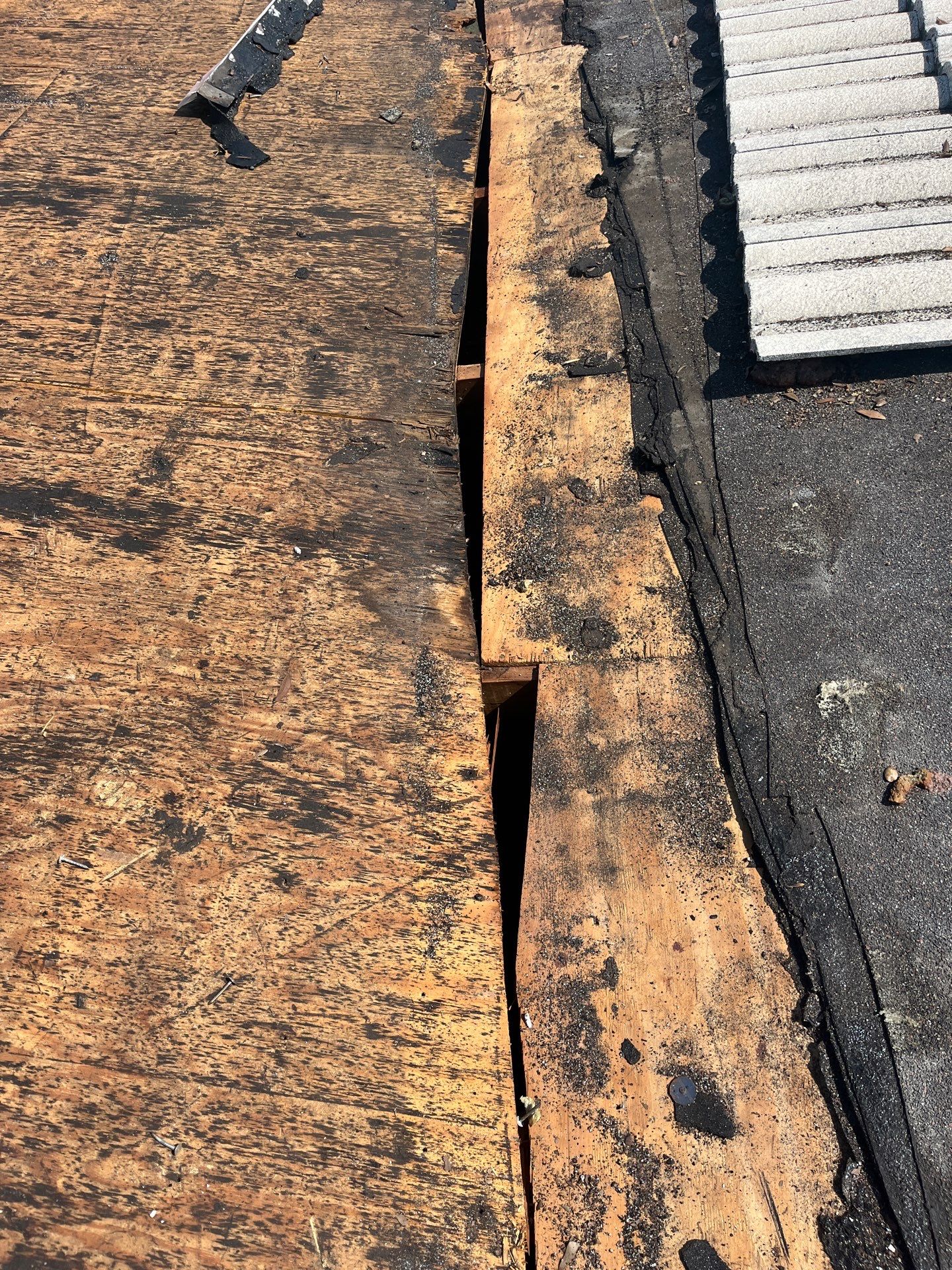 Project in St. Petersburg 33710 by Mitchell Roofing Company LLC 