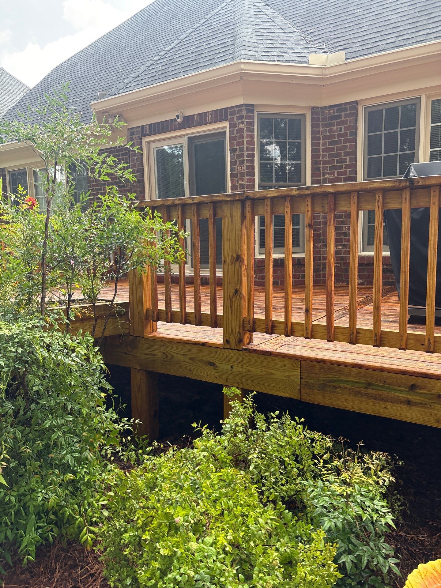 Deck using Wood Sealant by DuraSeal