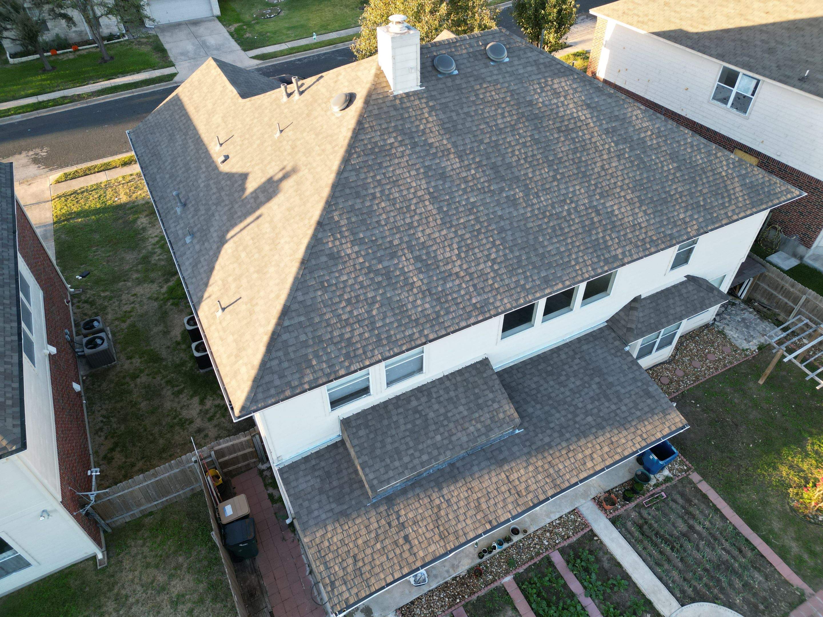 Weathered Wood - Iko Cambridge by RoofsOnly.com