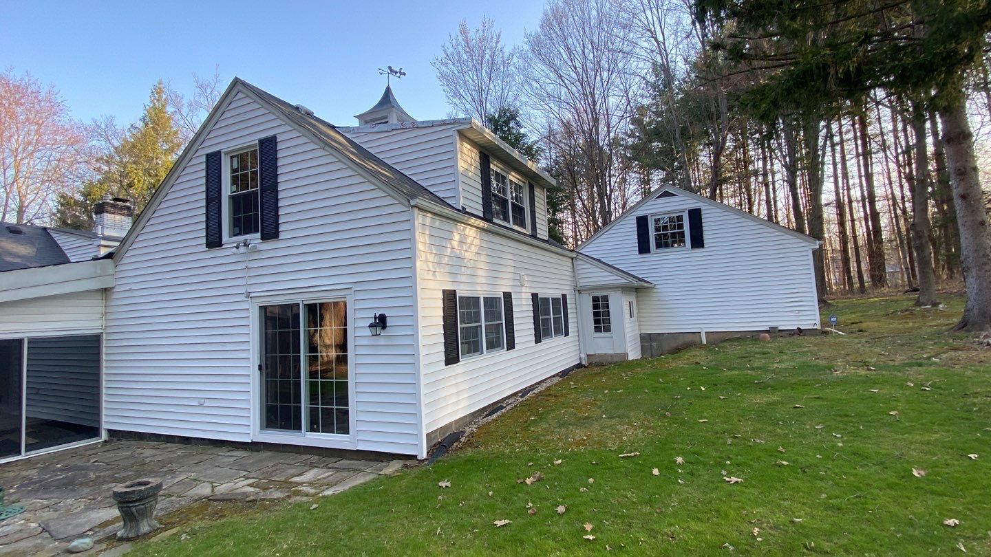 New CertainTeed Presidential Shake Roof with Standing Seam Accents by Runyon & Sons Roofing