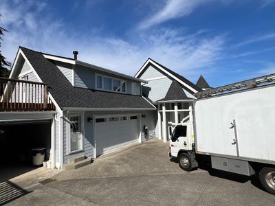 Asphalt Roof Presidential TL Project in Kingston