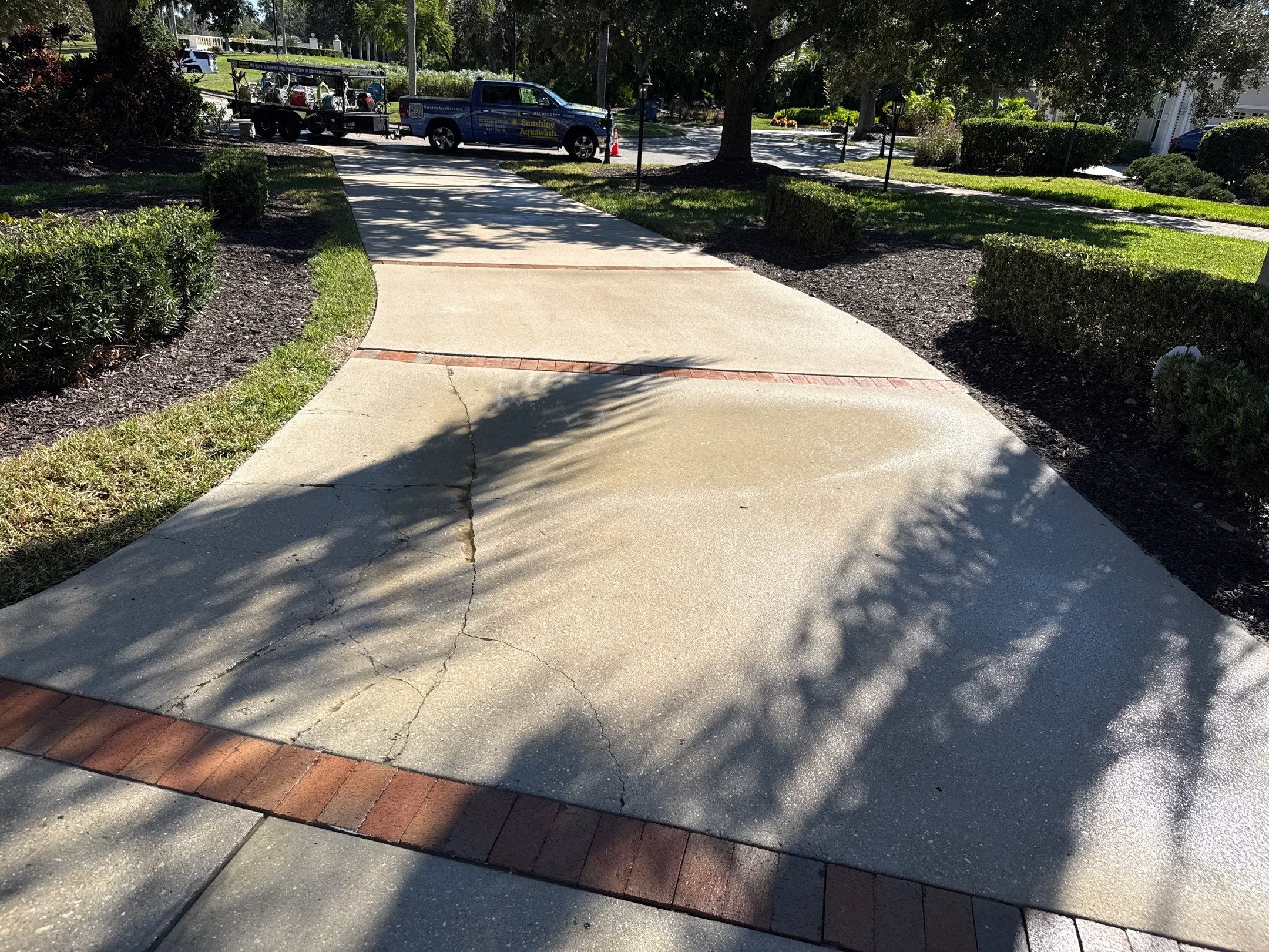 House Wash, Pool Deck & Screen Enclosure Cleaning | University Park, Sarasota FL by Sunshine AquaWash