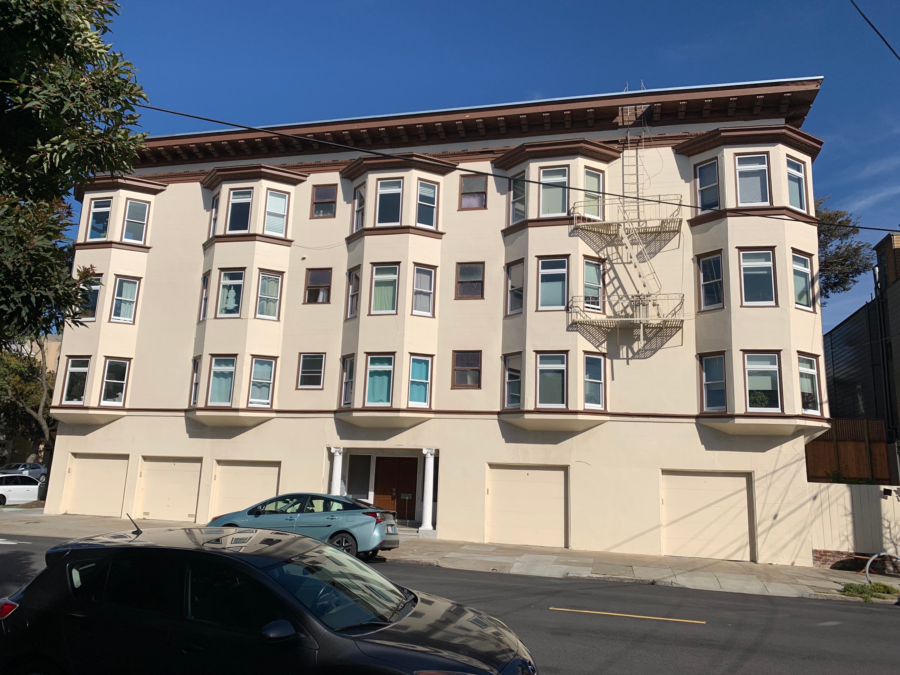 456 Lake HOA by SpotFree Window Cleaning