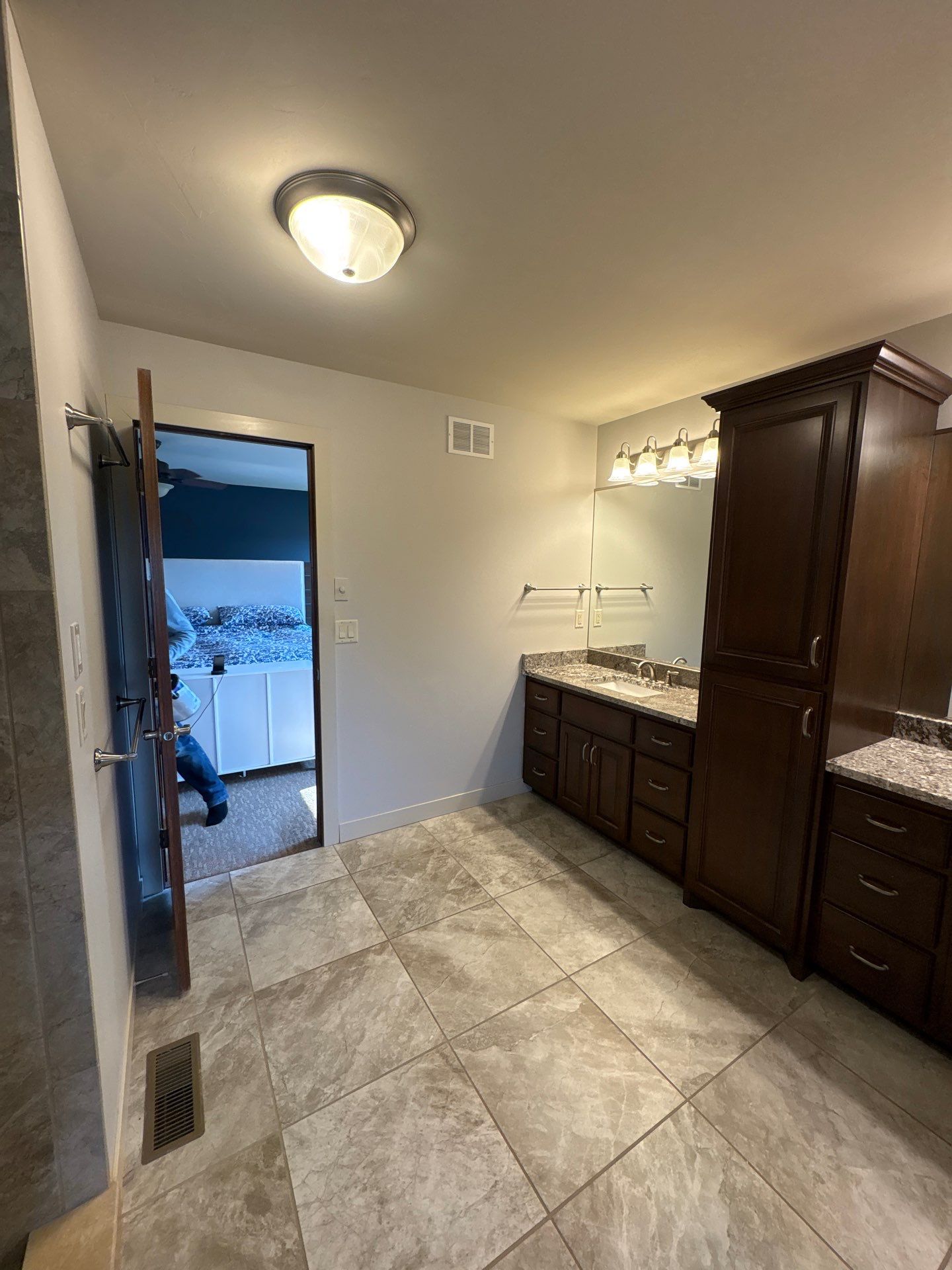Comprehensive Interior Painting and Garage Floor Coating in Sioux Falls by Select Painting, Coatings & Garage Cabinets