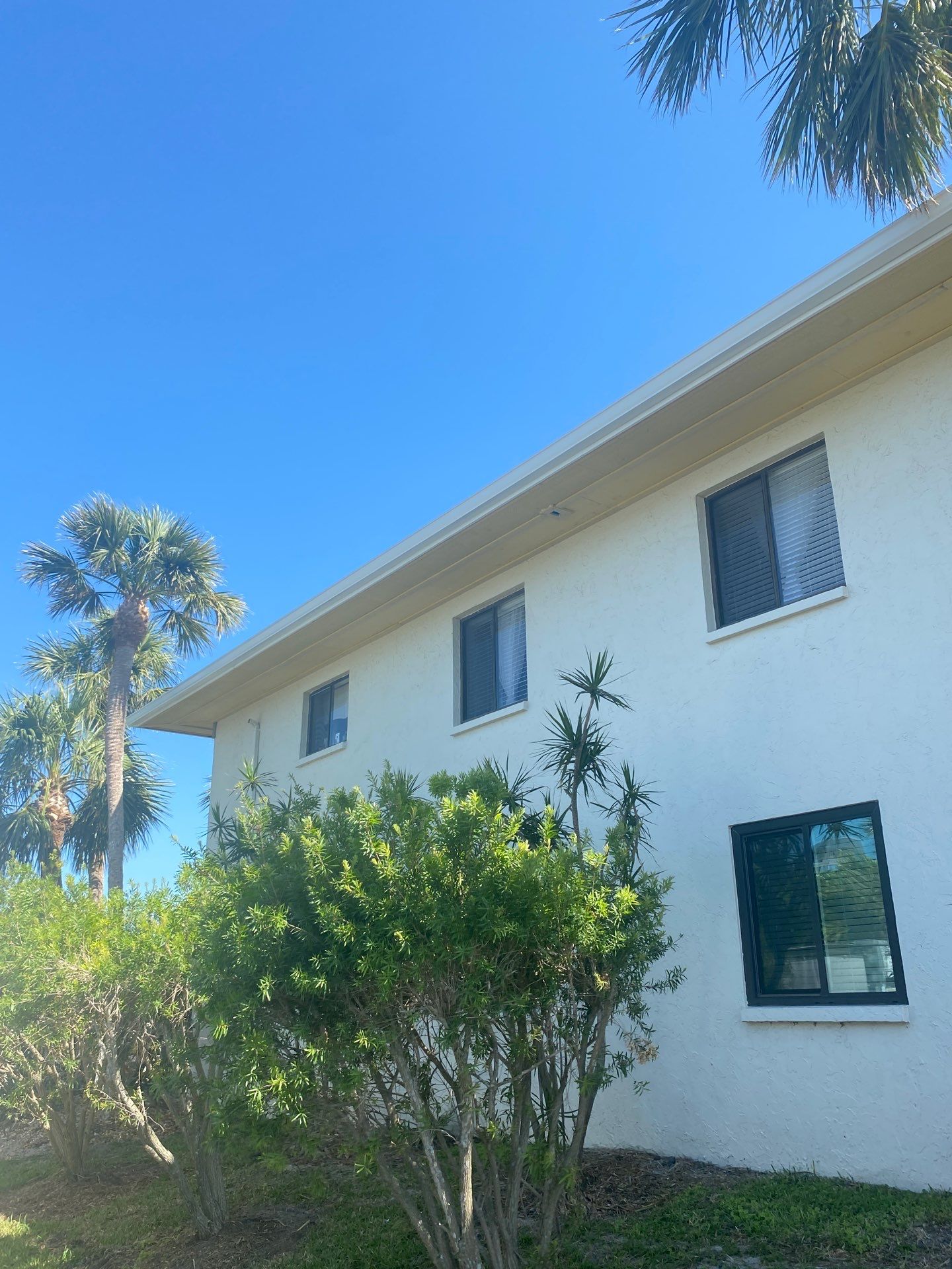 Commercial Gutter Systems for Businesses in Holmes Beach FL by Gutter Professors
