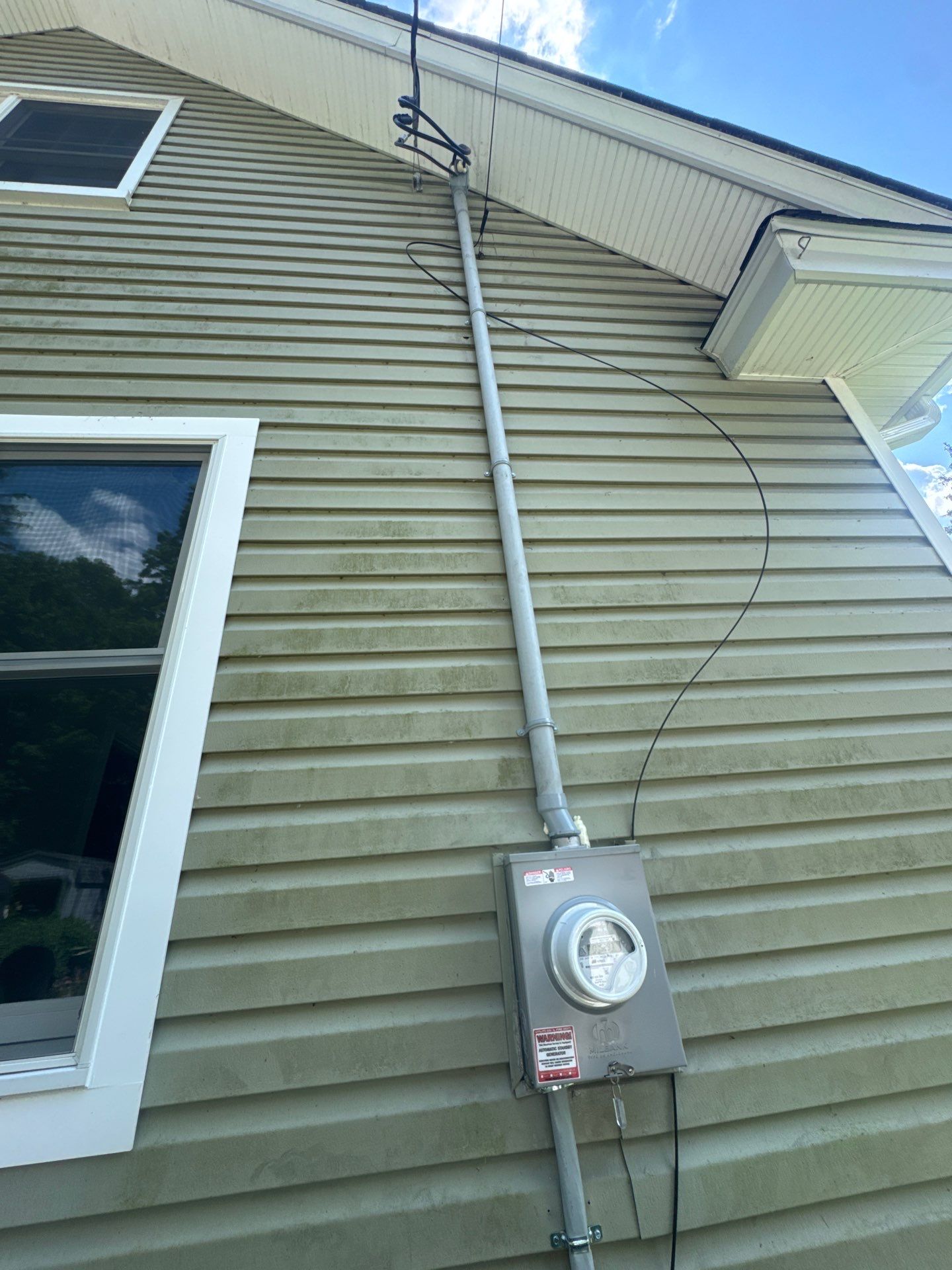 ZAM Upgrades Exterior Electrical Service to 200A by ZAM Electric