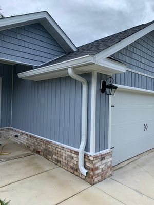 K-Style Seamless Gutter Installation using 6 Inch Seamless Gutters in Milton FL