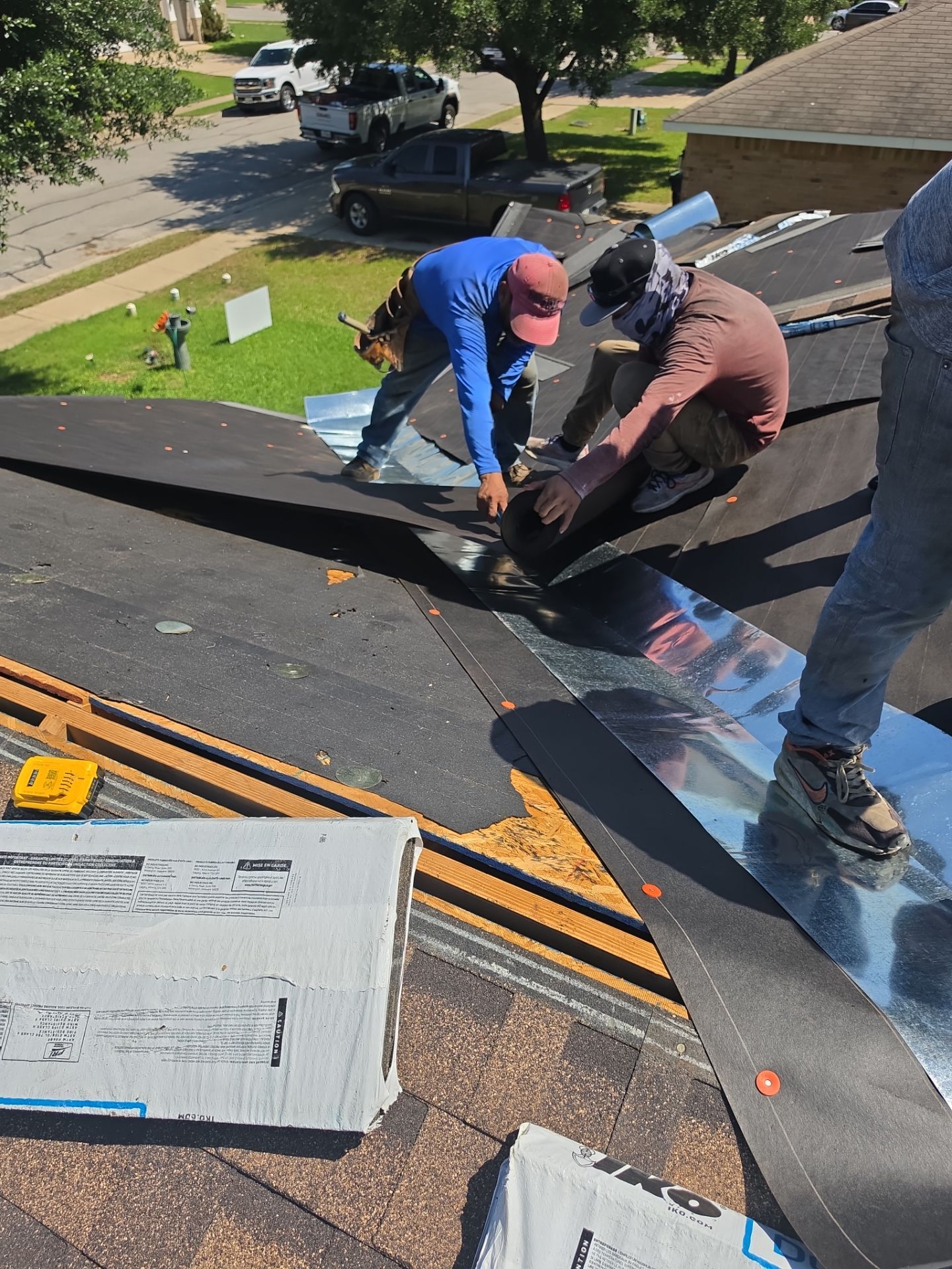 IKO Dynasty in Brownstone, Hutto, TX by REPS Austin Area Roofer