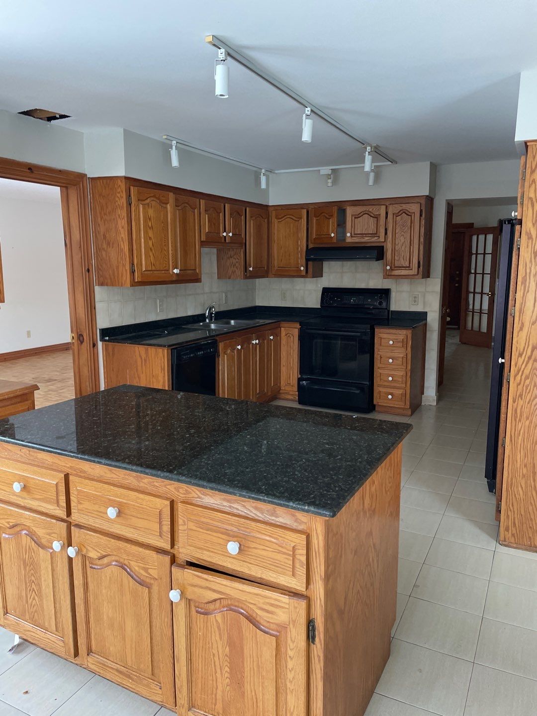 Large scale renovation by Eco-Nature Construction Inc.