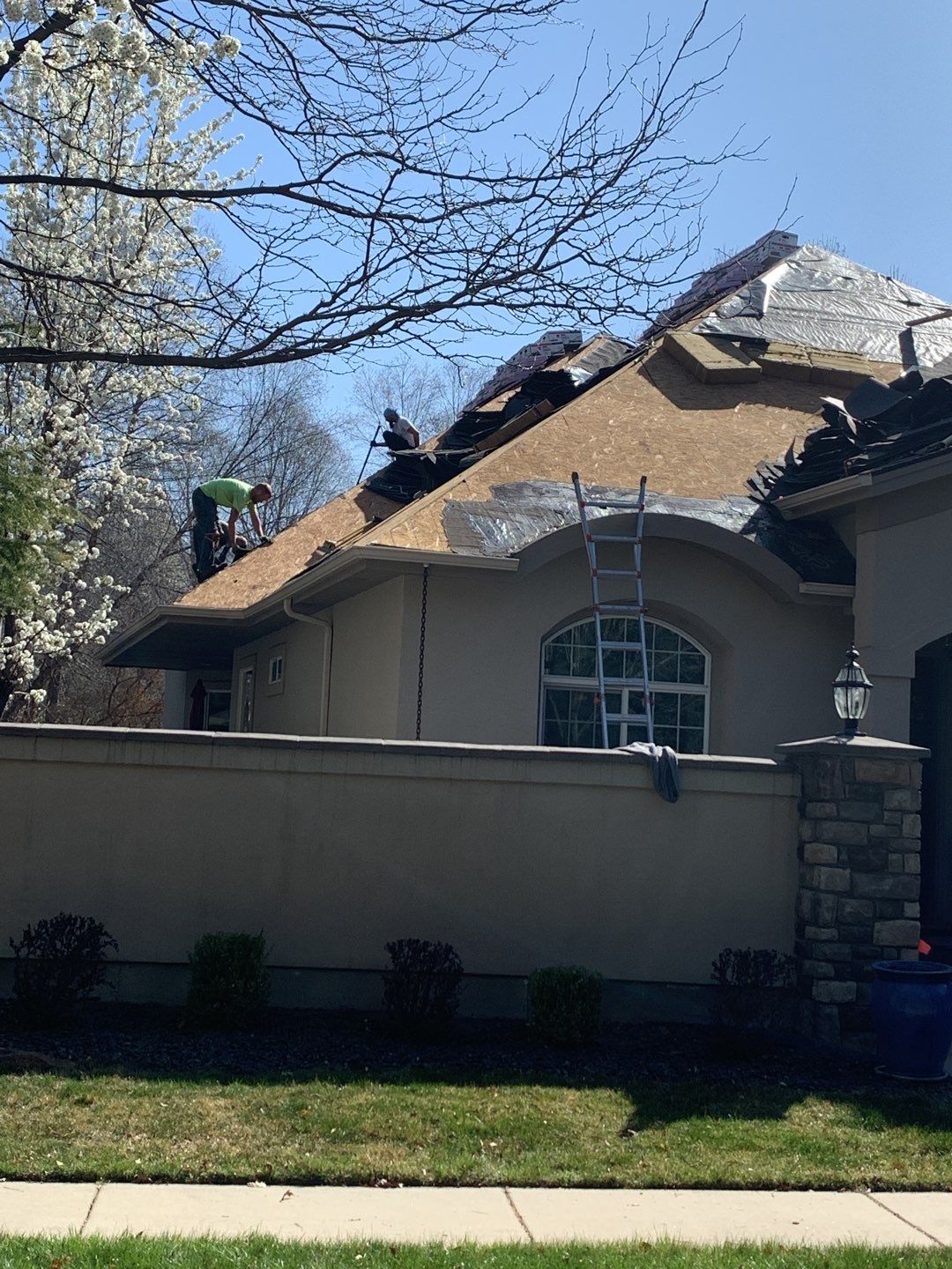 9/12 Pitch on Eagle Idaho Residential Roofing Installation using Owens Corning by ID Roofing LLC