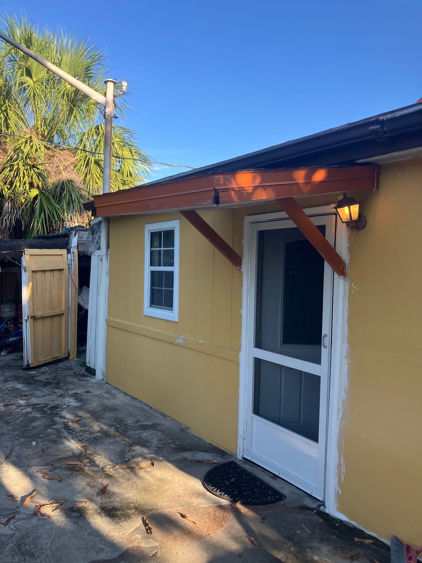 Project in Gulfport 33707 by Mitchell Roofing Company LLC 
