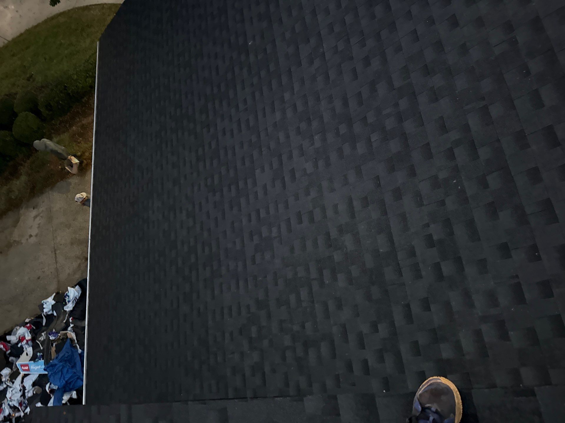 GAF Charcoal Architectural Shingle - Re-roof by Endless Summer Roofing Co.