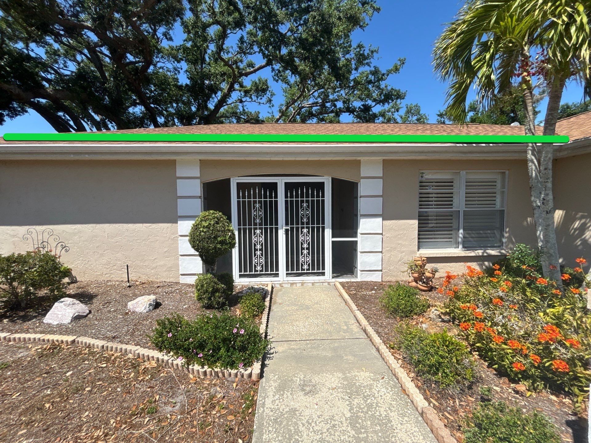 Aluminum Seamless Gutters in Sarasota FL by Gutter Professors