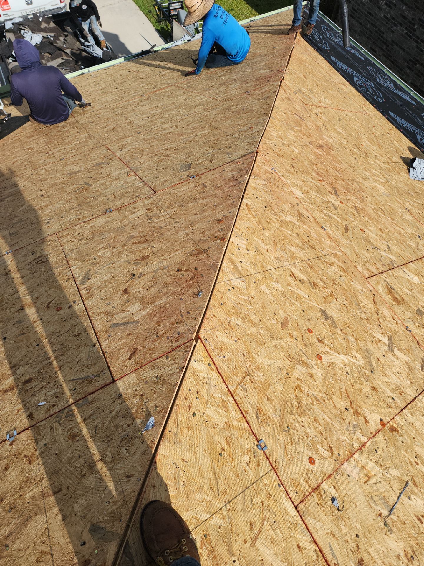 Residential Roofing Installation using Owen's Corning Duration (Lifetime) Shingles by Roof Repair Company