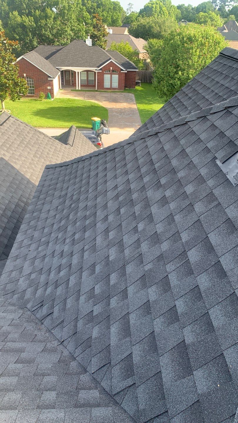 GAF HDZ - Charcoal by Elite Roofing LLC