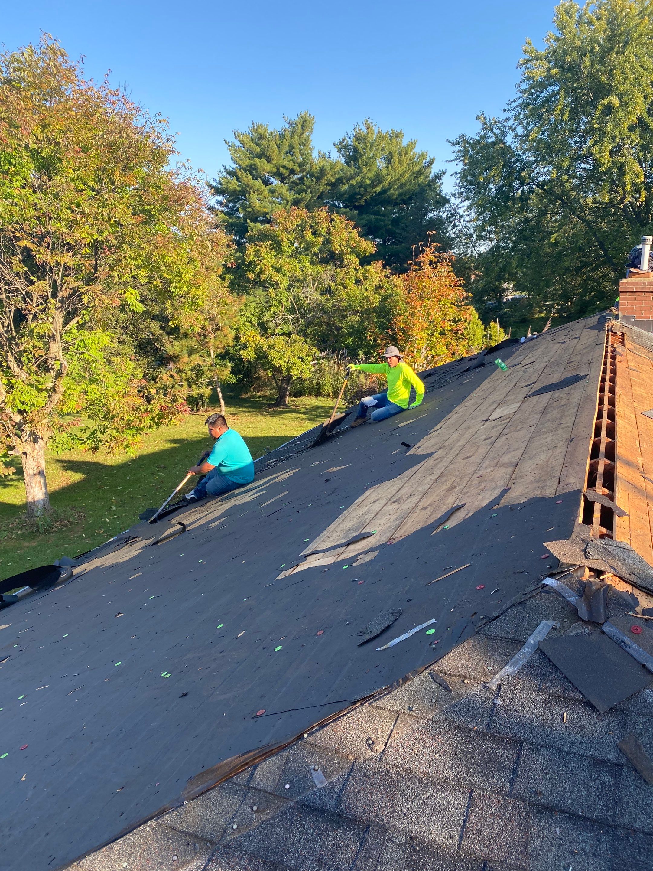Landmark Pro Installation in Lewis Center by Best Roofing & Siding Company