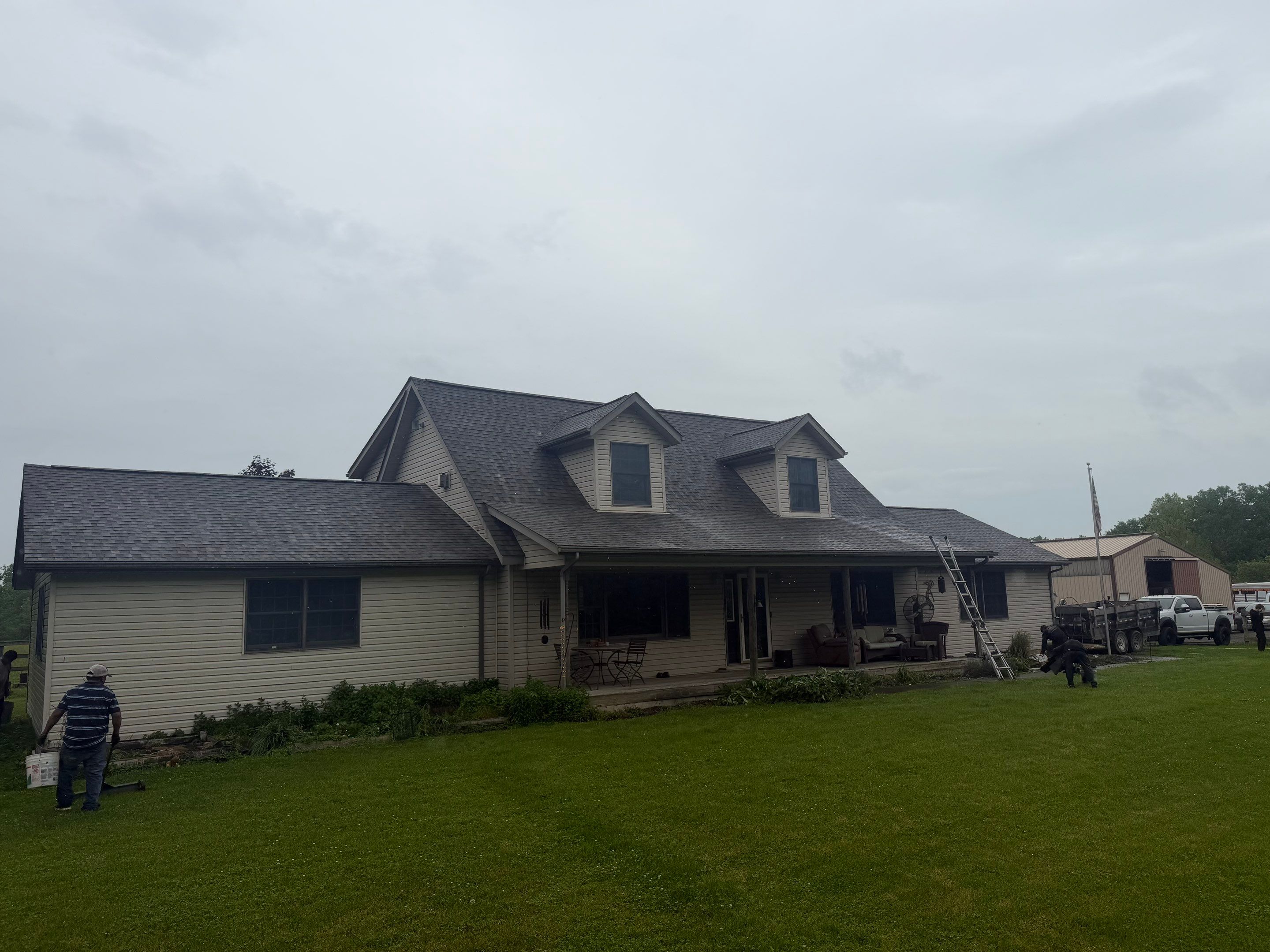 Residential Roof Replacement and Siding Installation in Franklin, OH by XPRO ELITE LLC