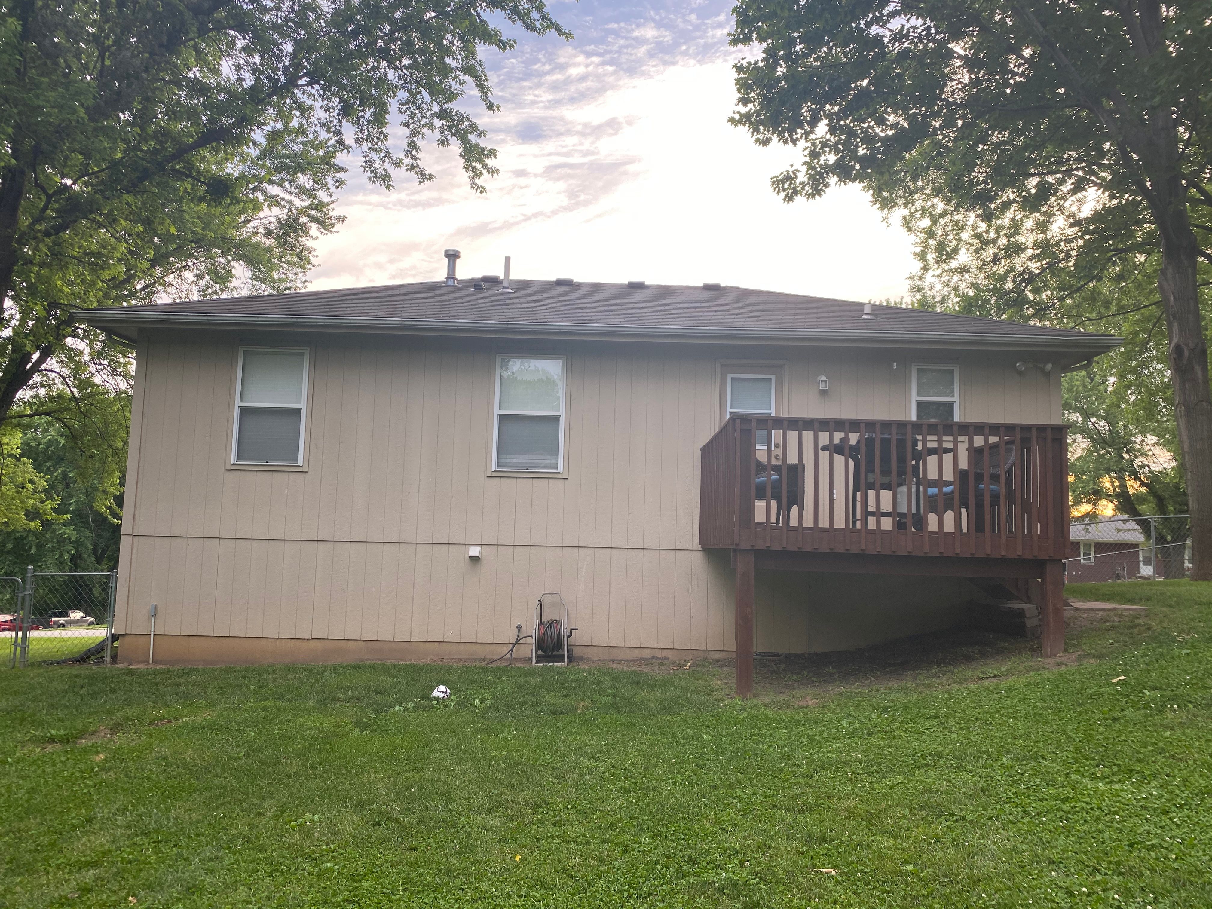 New Curb Appeal is Activated by EEC  Windows, Siding & Roofing 