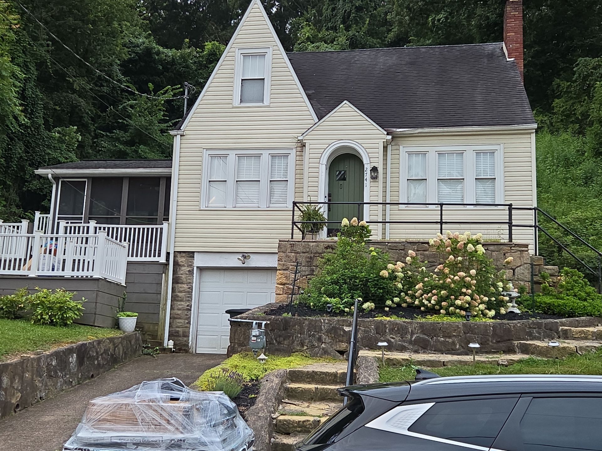 Charleston WV IKO Dynasty Roof Replacement – Premium Asphalt Shingles & Expert Installation by Mr. Roofer