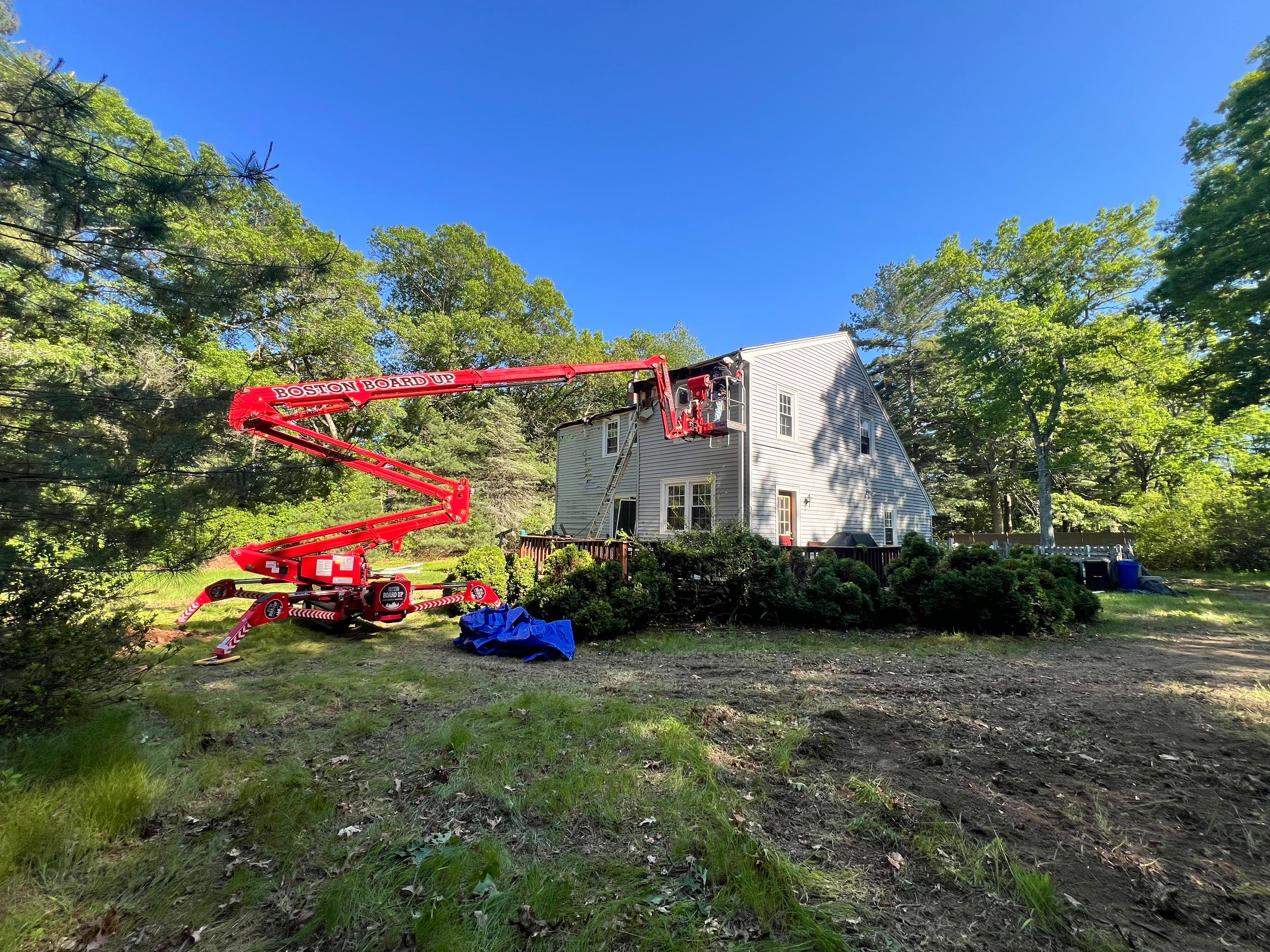 Emergency Temporary repair due to a Tree impact in North Reading by Boston Board Up