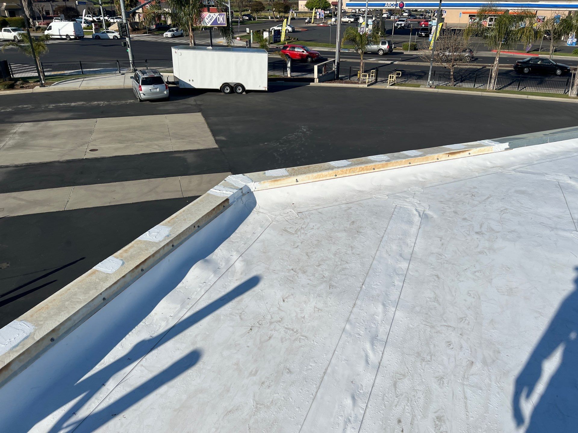 TPO single-ply roofing system using GAF Everguard 60 mil by Straight Edge Roofing Inc