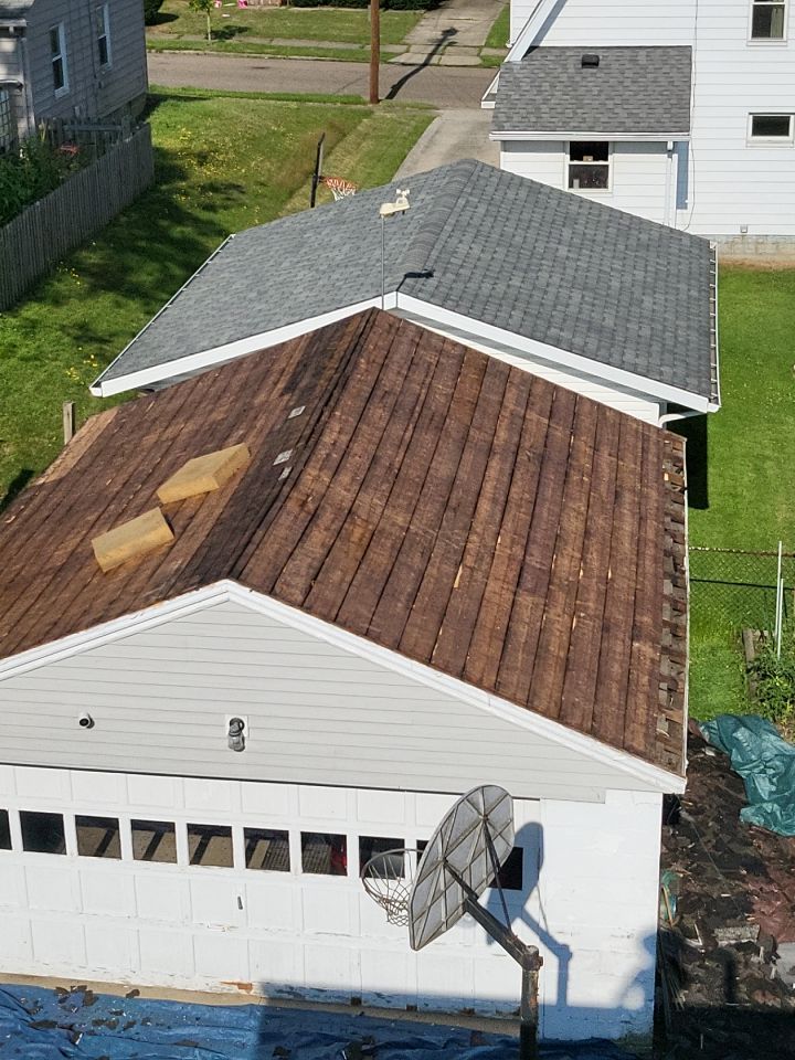 ATLAS PINNACLE COLOR: COASTAL GRANITE by Eagle Eye Roofing