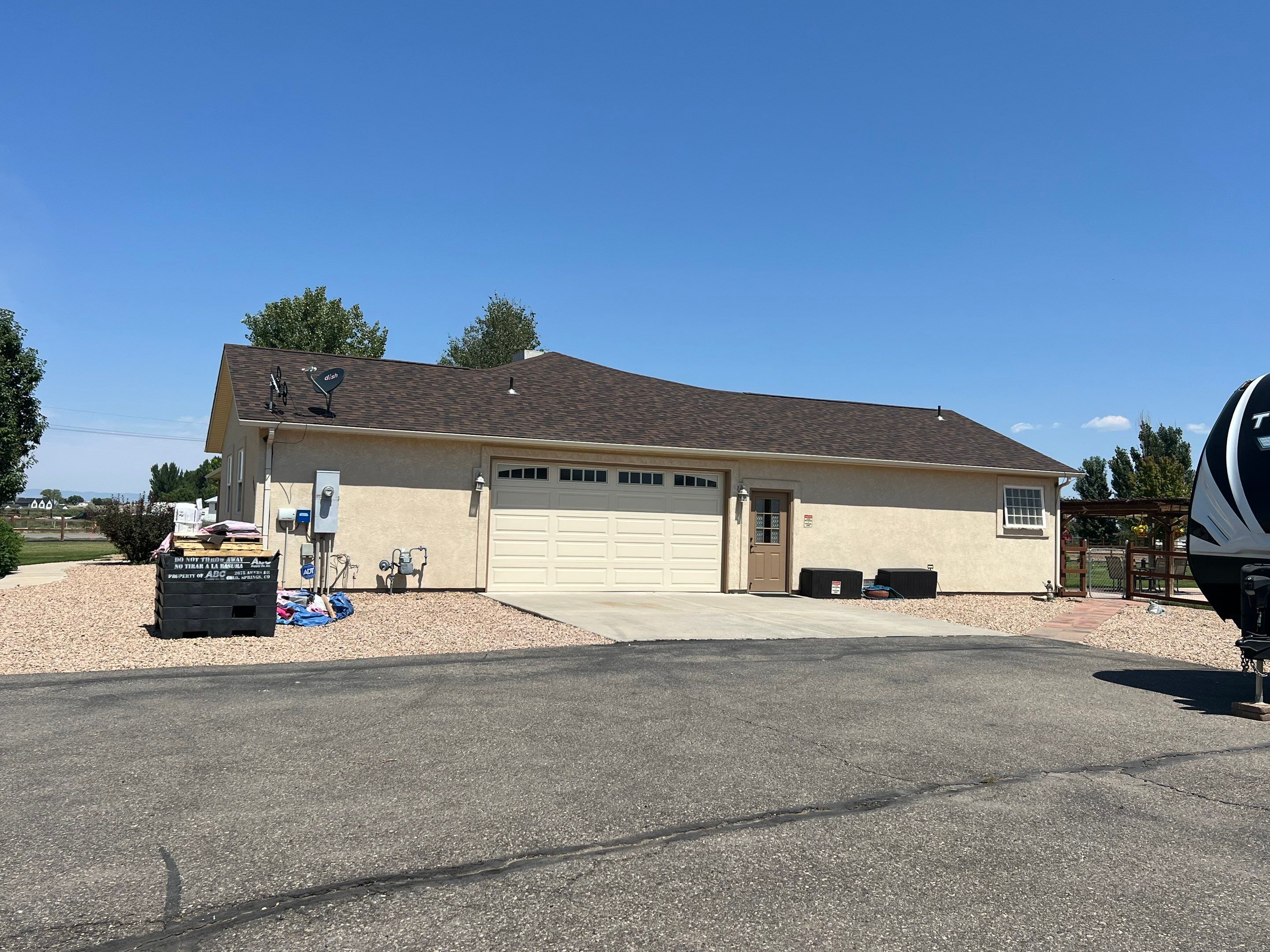 Bros Roofing featured photo.