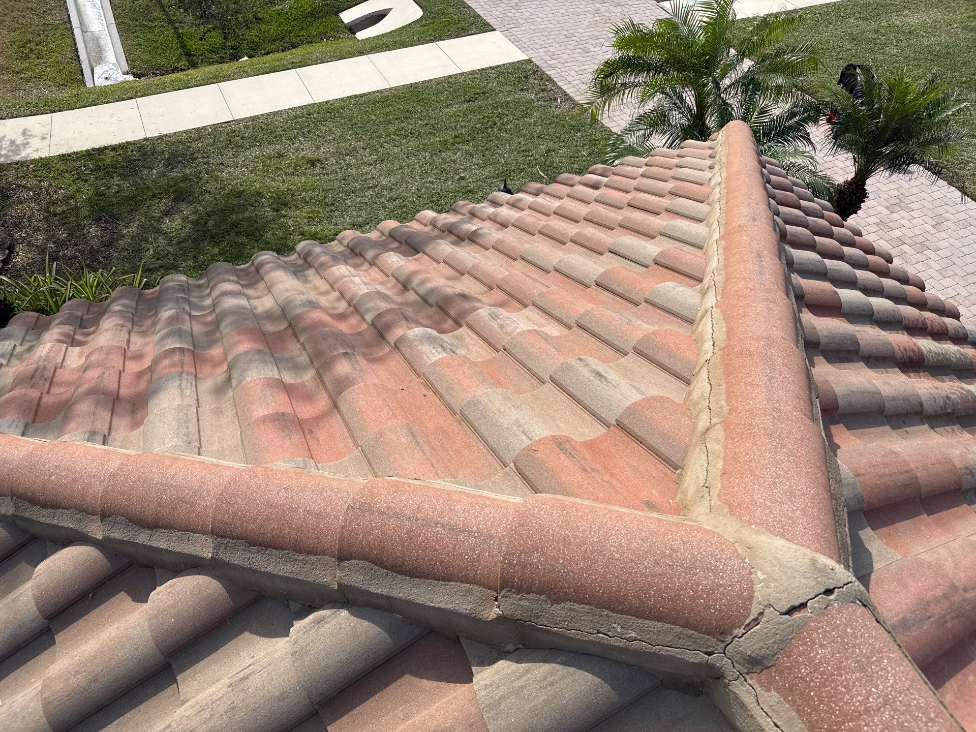 Roof Cleaning & Pool Deck Cleaning! Winding River, Bradenton, FL by Sunshine AquaWash
