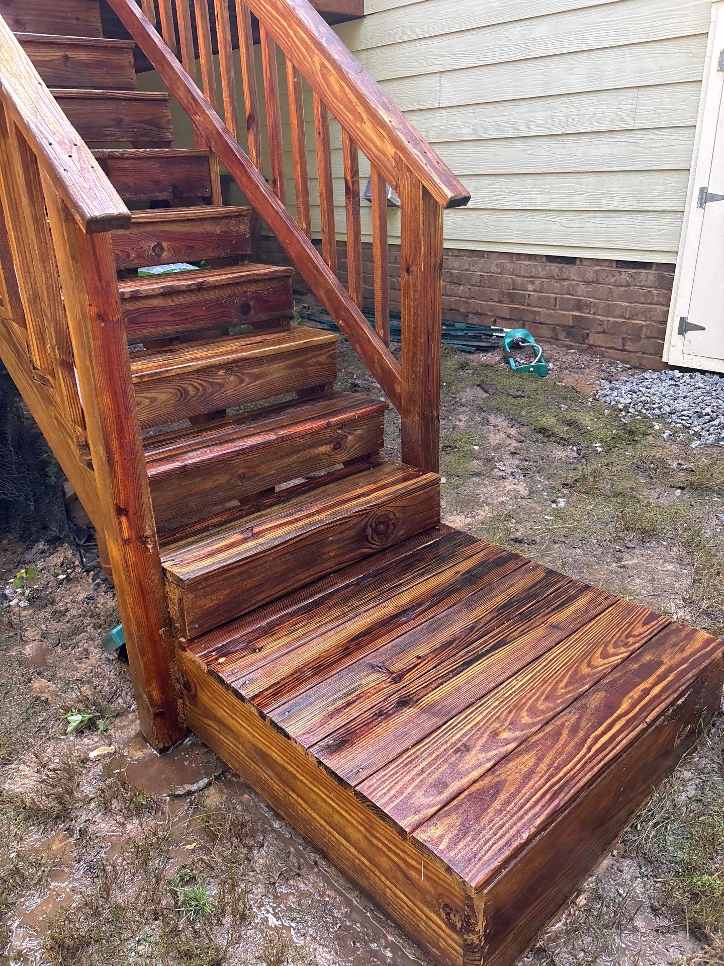 Wood Deck using Wood Sealant by DuraSeal