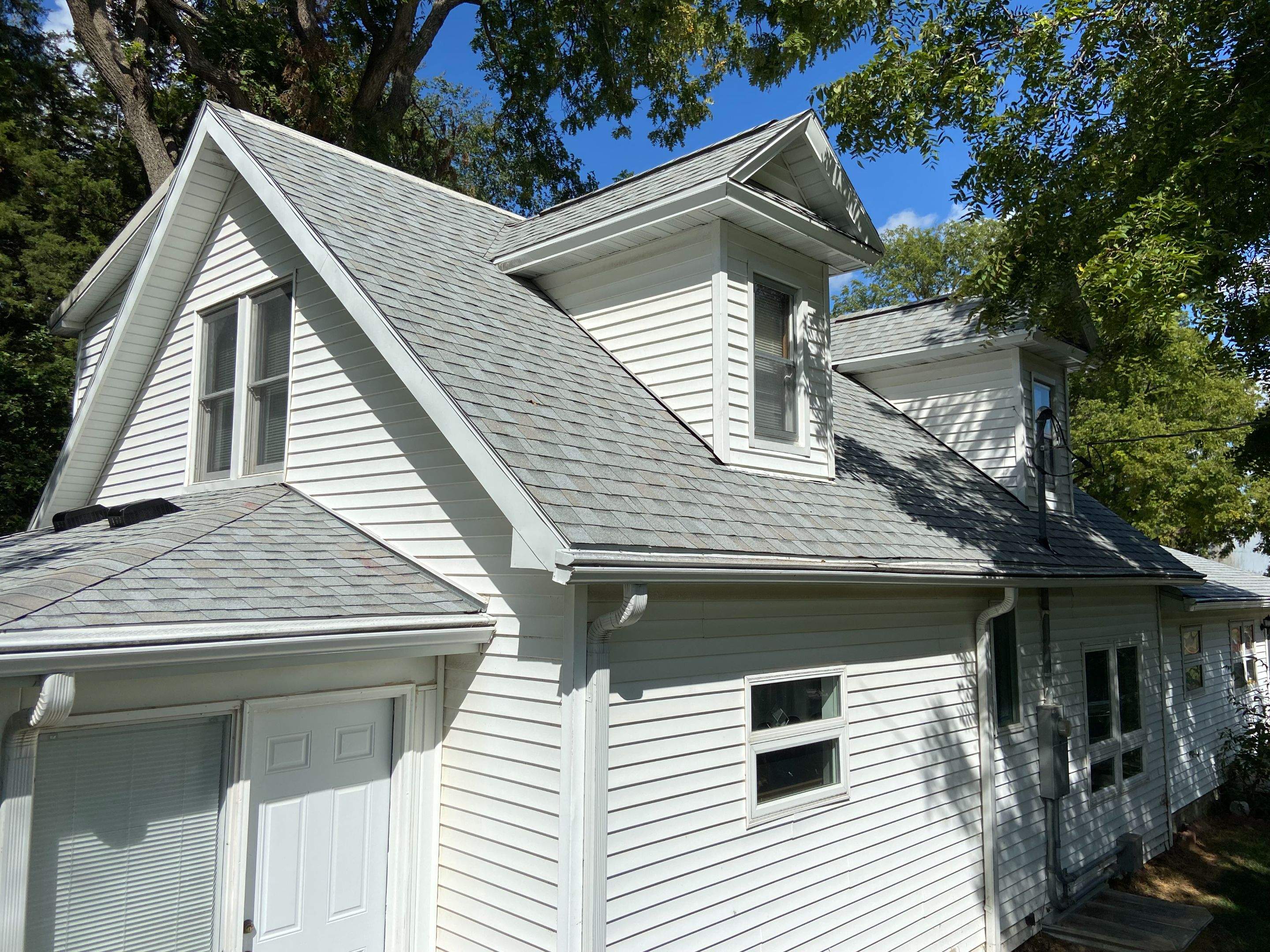 Complete Architectural Shingle Roof Installation and Decking in Crescent by Star Home