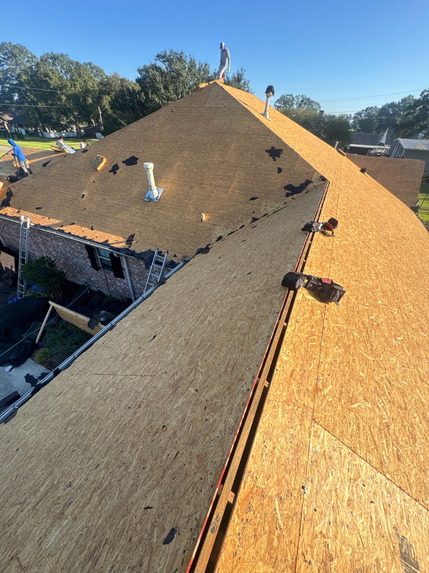 Certainteed Landmark Driftwood by Top Team Roofing & Construction