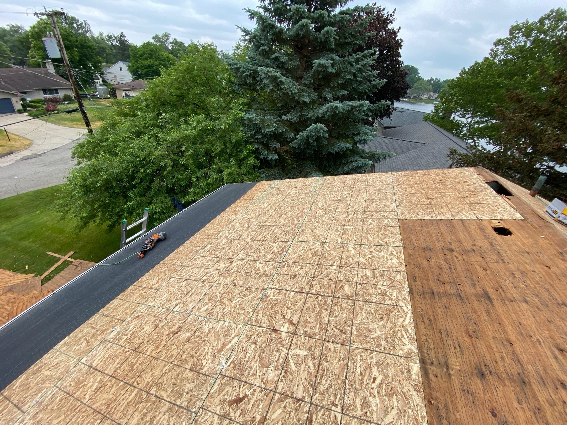 Roof Replacement using CertainTeed Landmark by 180 Contractors