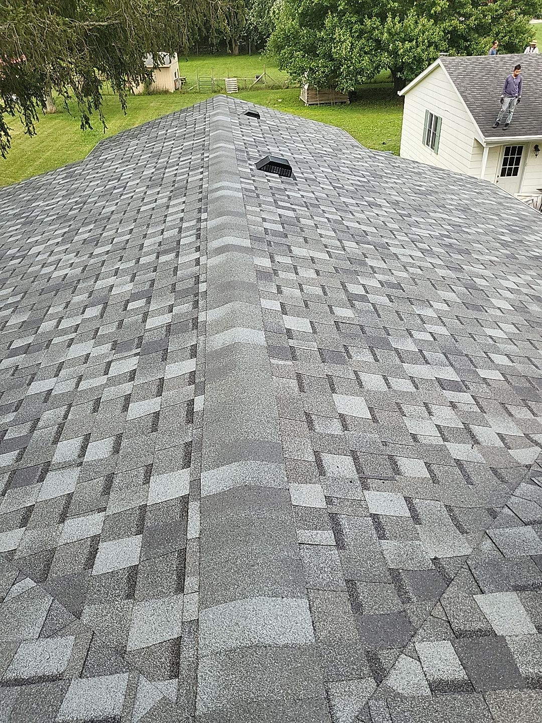 ATLAS PINNACLE COLOR: COASTAL GRANITE by Eagle Eye Roofing