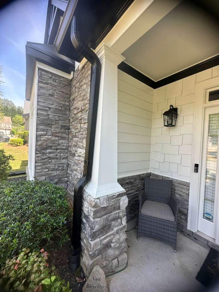 Modern Contrast Exterior Refresh – Cumming, GA 30040 by Five Star Painting