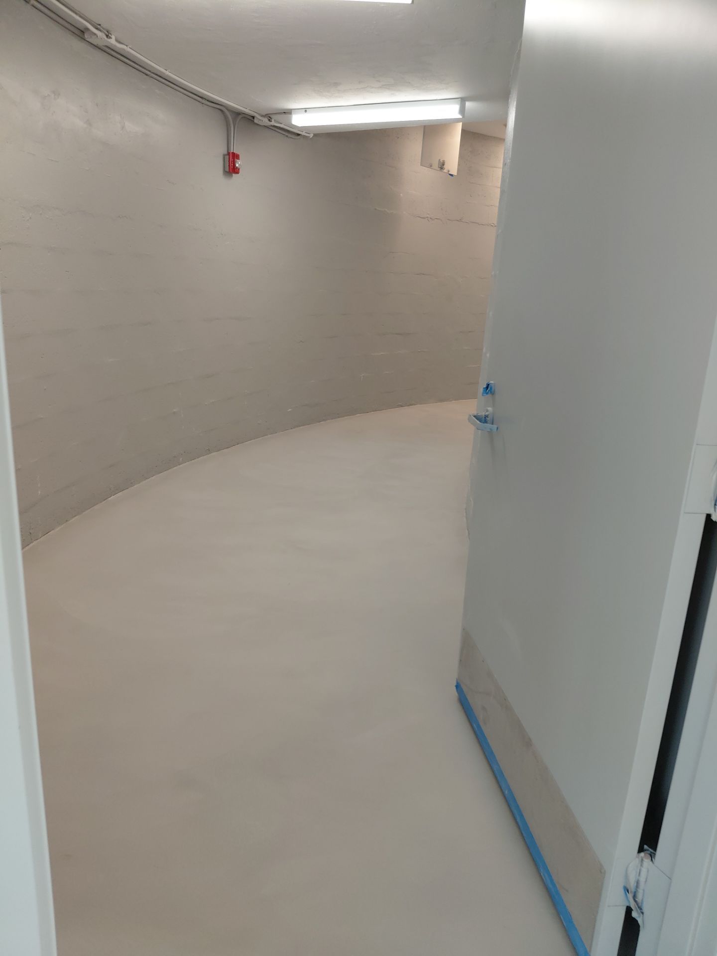Rotonda at Collins Avenue by Seamless Surfaces