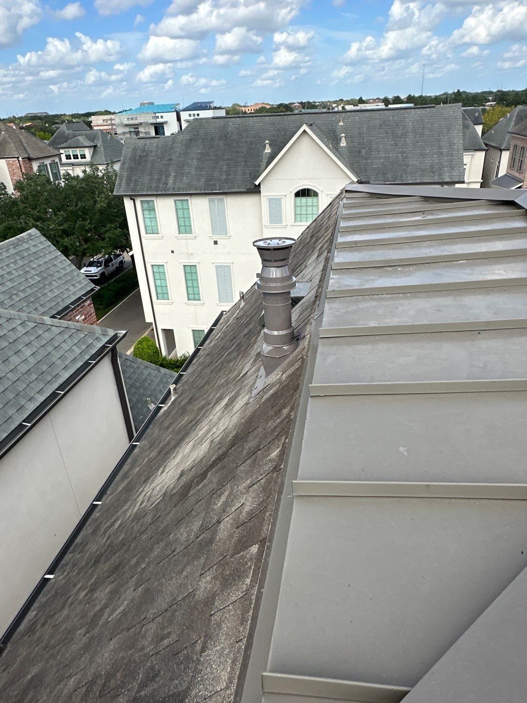 Hail Damage using Owen's Corning Duration (Lifetime) Shingles by Roof Repair Company