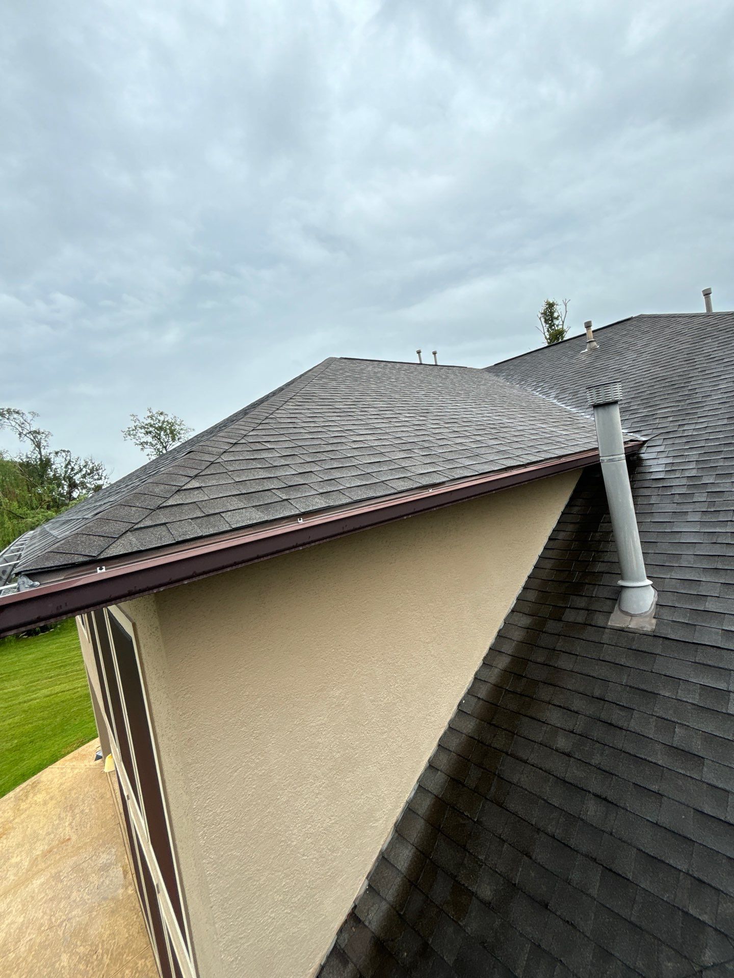 Residential Roofing Installation using Owen's Corning Duration (Lifetime) Shingles by Roof Repair Company