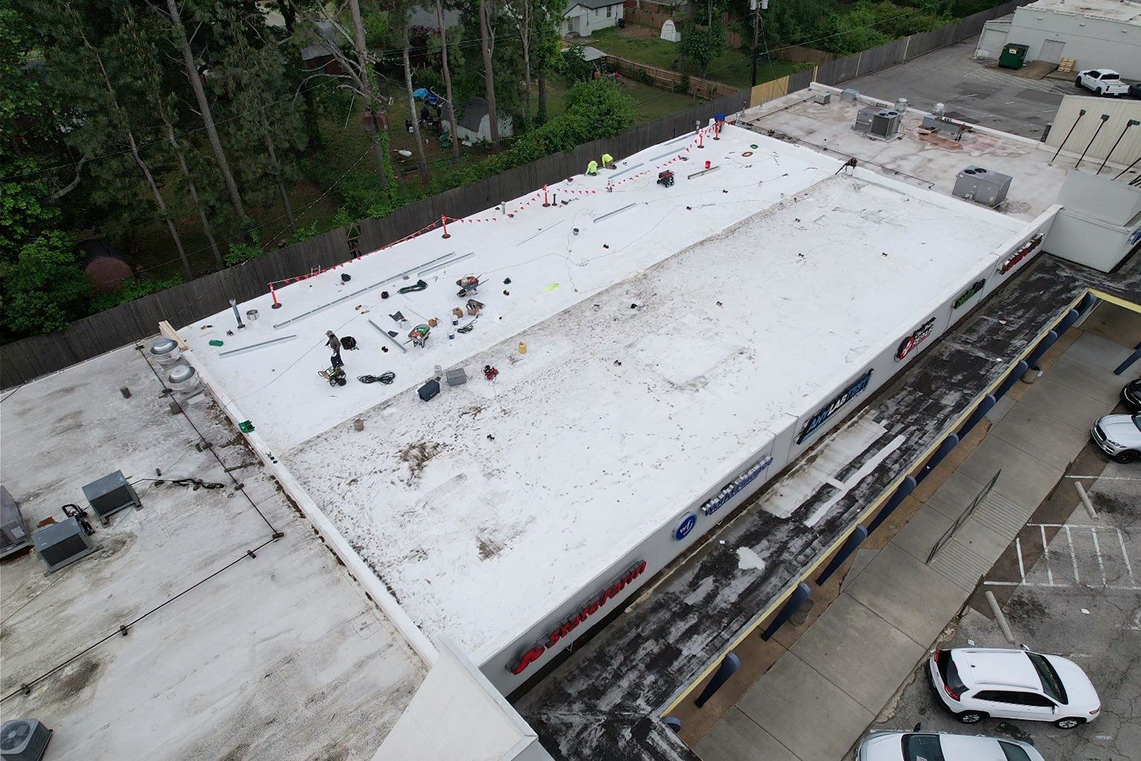 TPO Membrane Roof Replacement for Memphis Commercial Retail Center by Cool Roofs