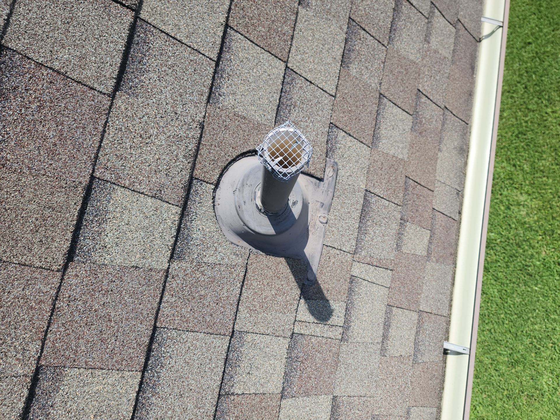 Hail Damage using Owen's Corning Duration (Lifetime) Shingles by Roof Repair Company