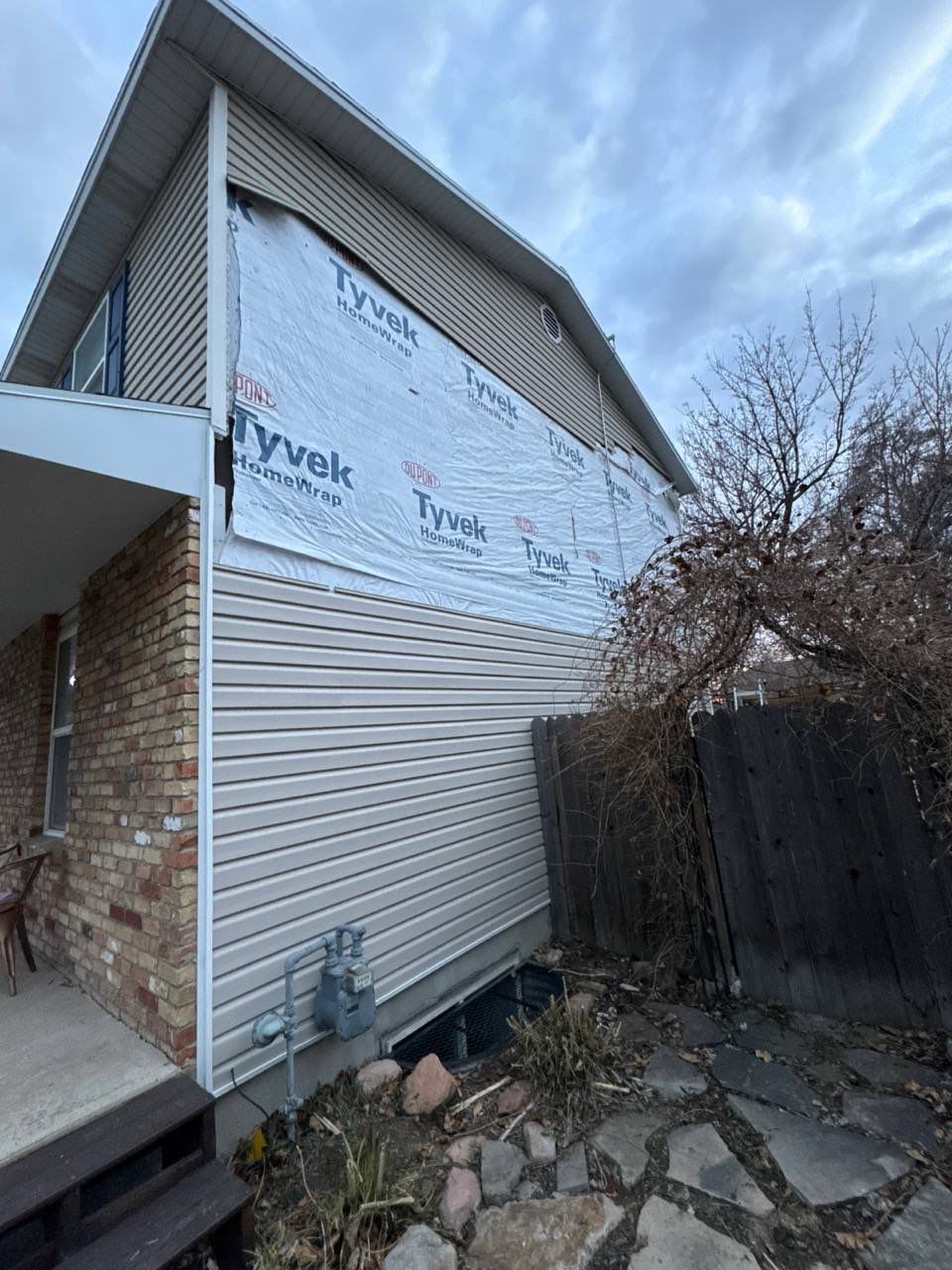 Salt Lake City | Focused Vinyl Replacement | Desert Sand & White by Ideal Siding Utah