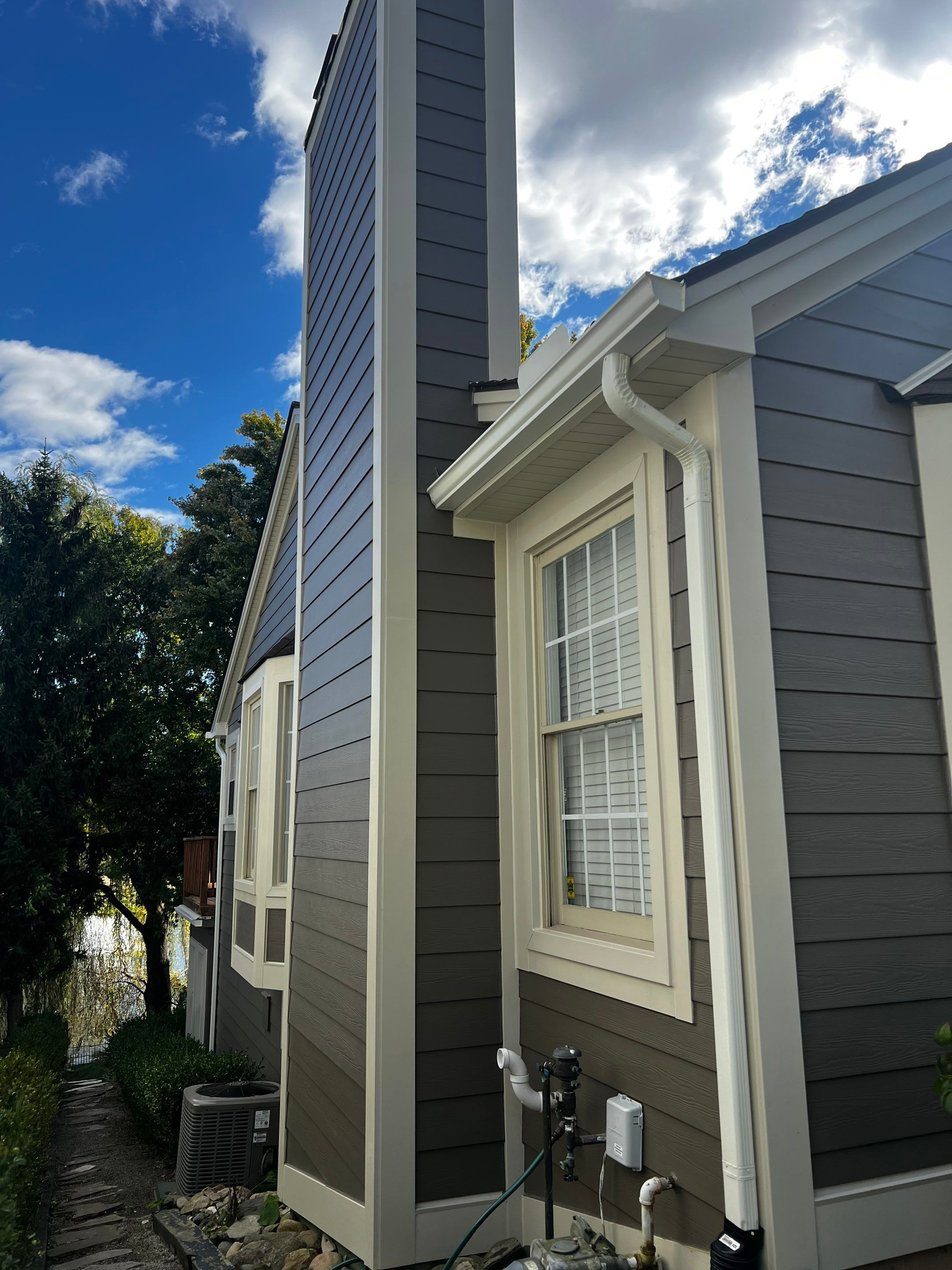 Siding Replacement using James Hardie Siding & Trim by Bloomfield Construction & Restoration