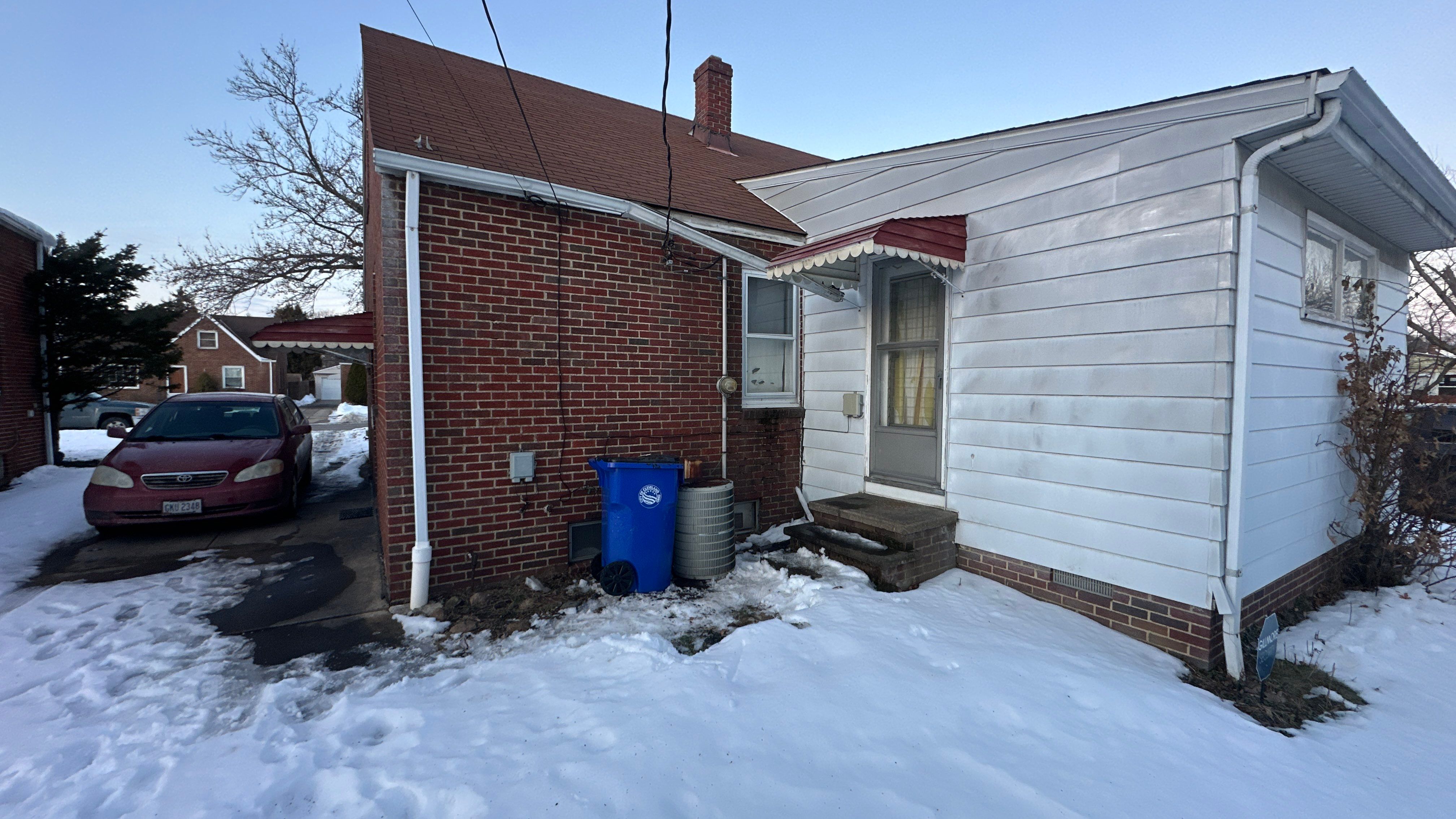 Gutter Repair by Homestyle in Cleveland by Homestyle Home Improvements (HHI)