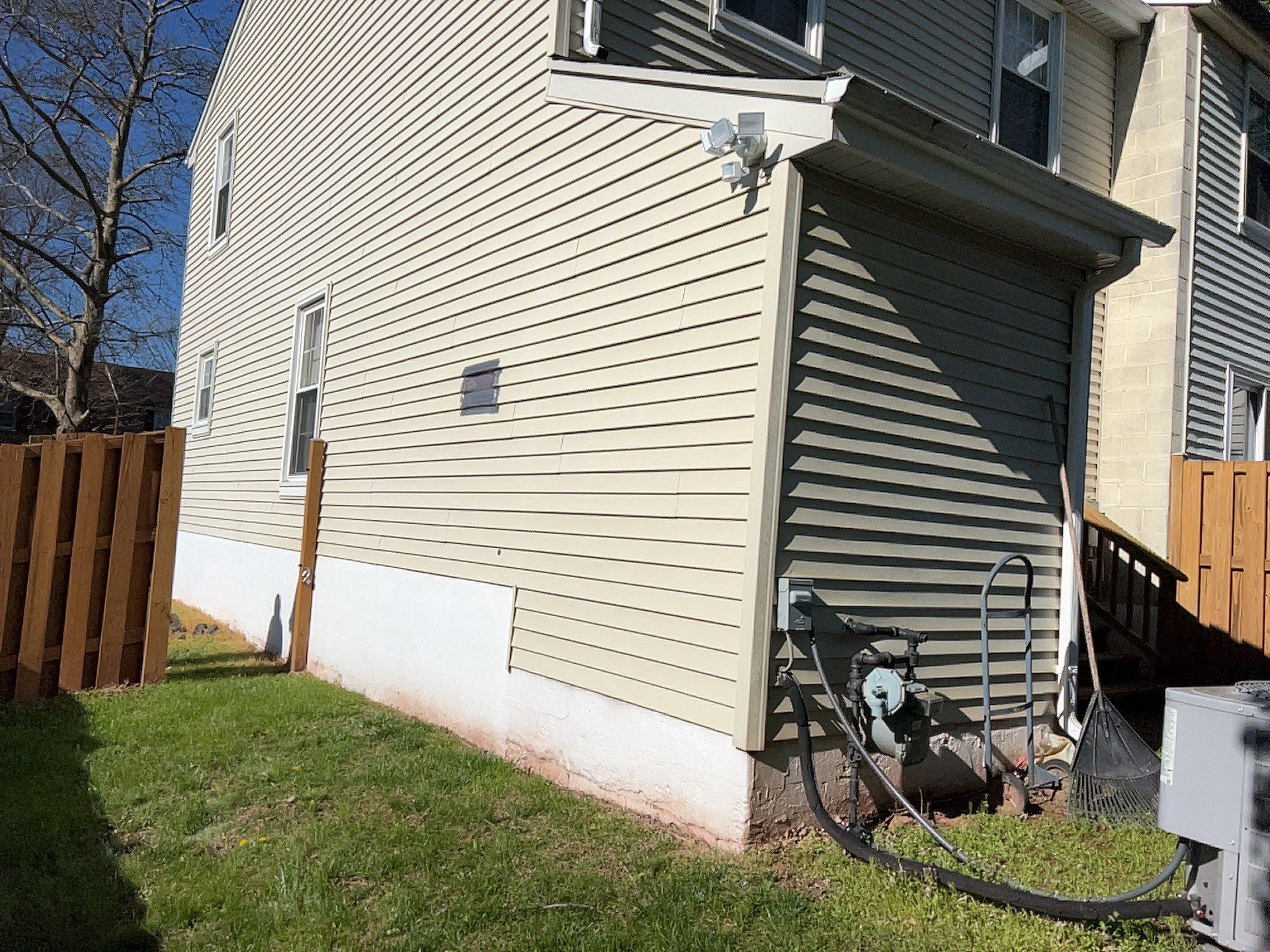 Centreville: CertainTeed Monogram Siding in Sandstone Beige by RM Banning, Inc.