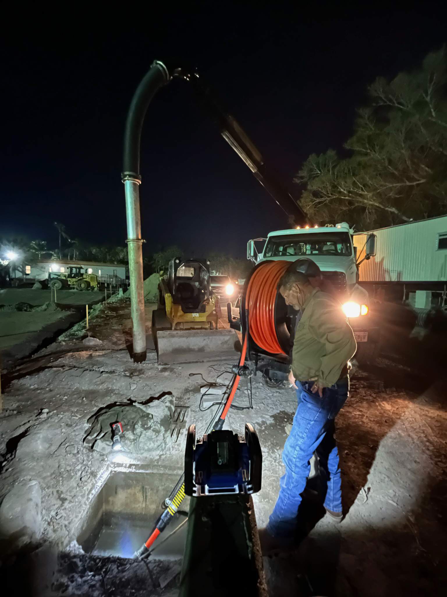Ritz-Carlton S. Pool Deck & S. Service Rd Drain Cleaning by APS Power & Water