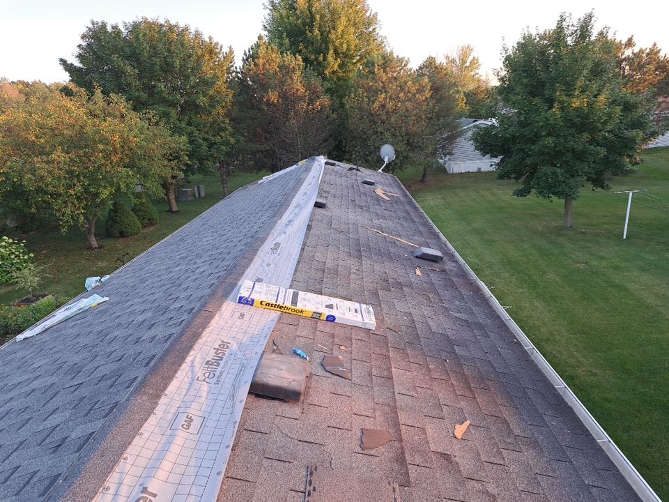 Ranch House and Garage Roof Installation with GAF Shingles by Gellings Roofing & Siding
