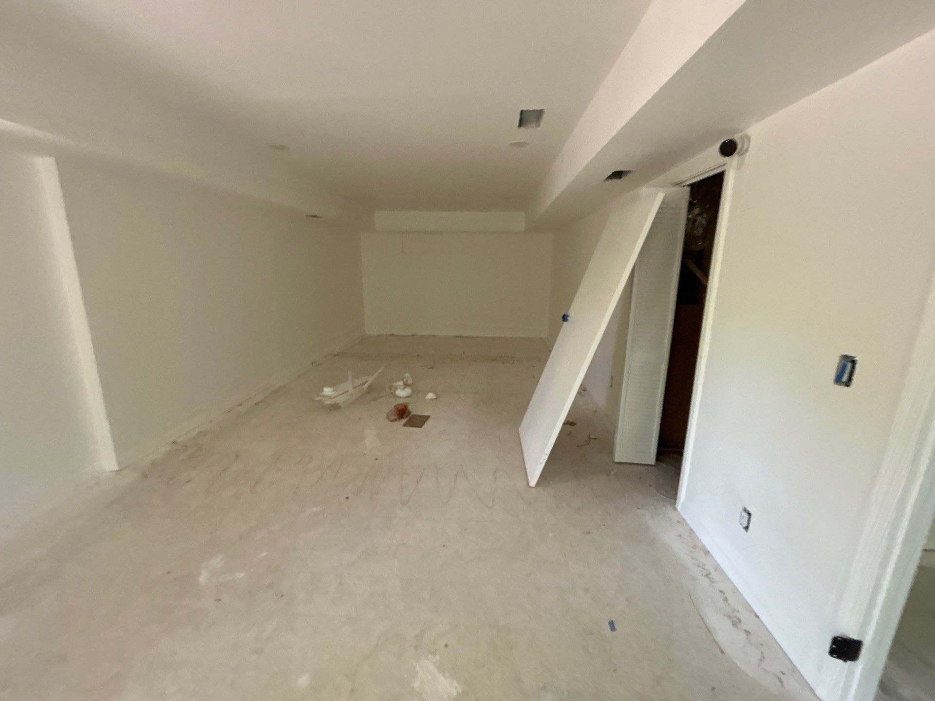 Whole-Home Renovation and Retaining Wall Restoration in Suwanee by RENOMAXIT, LLC