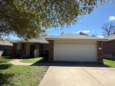 Roof Replacement in Round Rock, TX | Owens Corning Oakridge Shingles