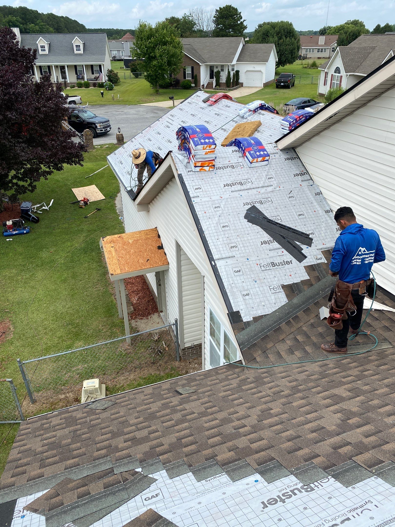 Roof Replacement - GAF Timberline HDZ Barkwood  by Pro Performance Roofing